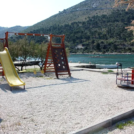 With Parking Space Grebastica, Sibenik - 4252 Apartament Brodarica (Sibenik-Knin)