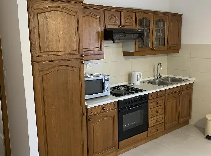 Apartments With Parking Space Grebastica, Sibenik - 4252 Apartment Brodarica (Sibenik-Knin)