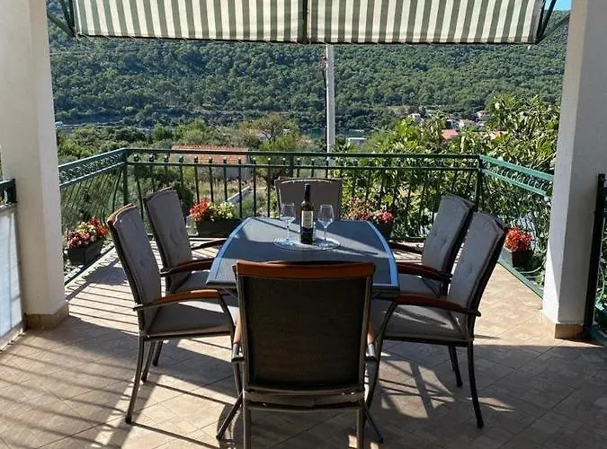 With Parking Space Grebastica, Sibenik - 4252 Apartament Brodarica (Sibenik-Knin)